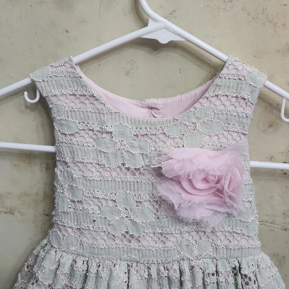 Pippa & Julie Mint Green/ Pale Pink Eyelet Dress with Flower Accent Size 3T